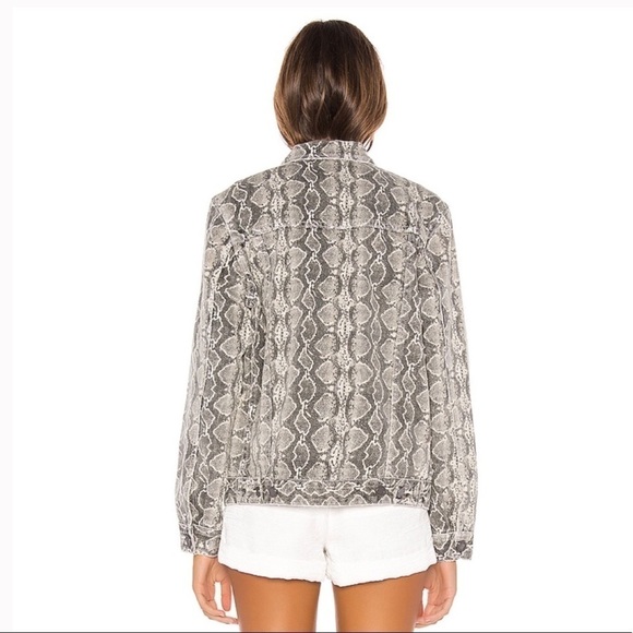 BLANK NYC Denim Trucker Jacket In Snake Print Size XS. - Picture 4 of 15